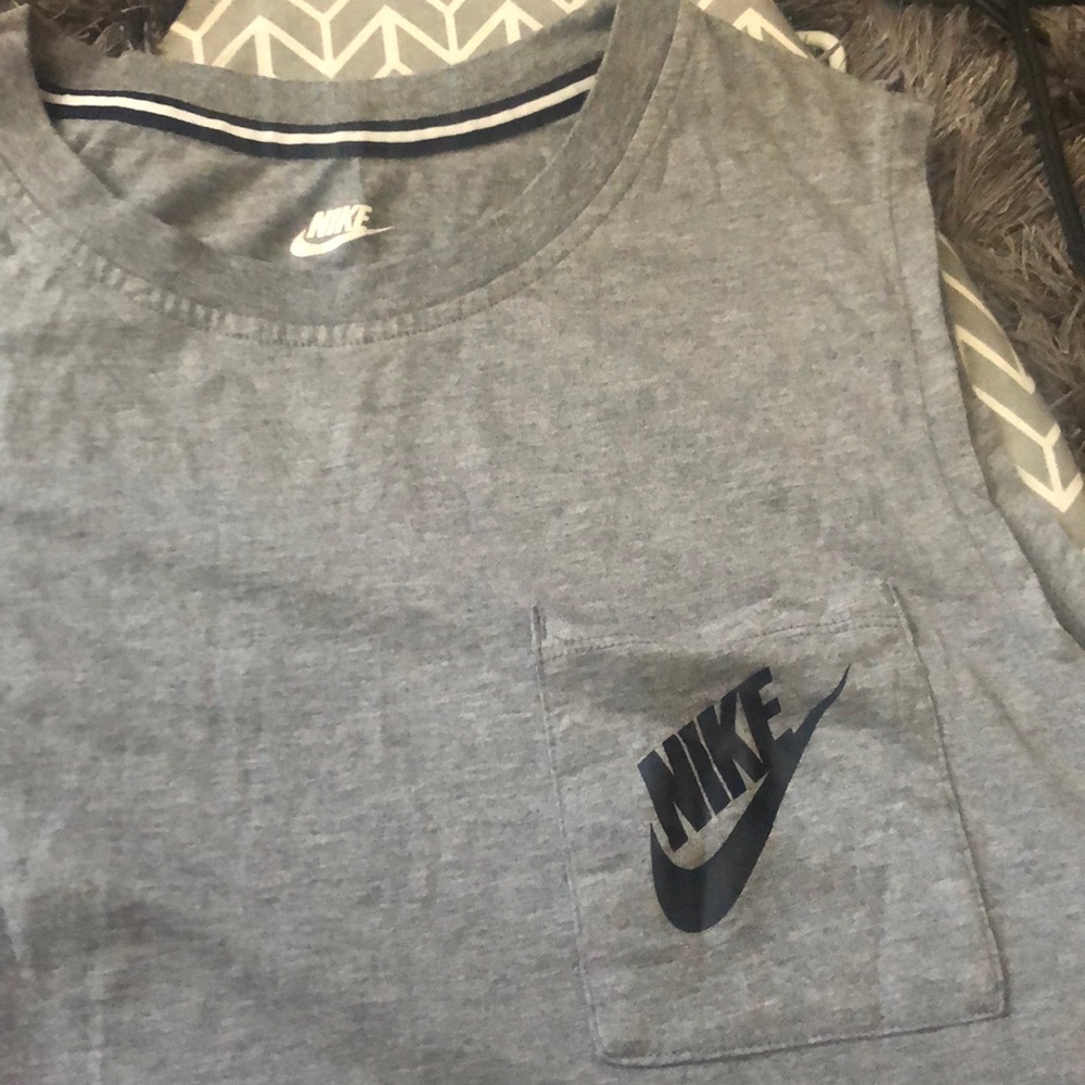 Nike tank